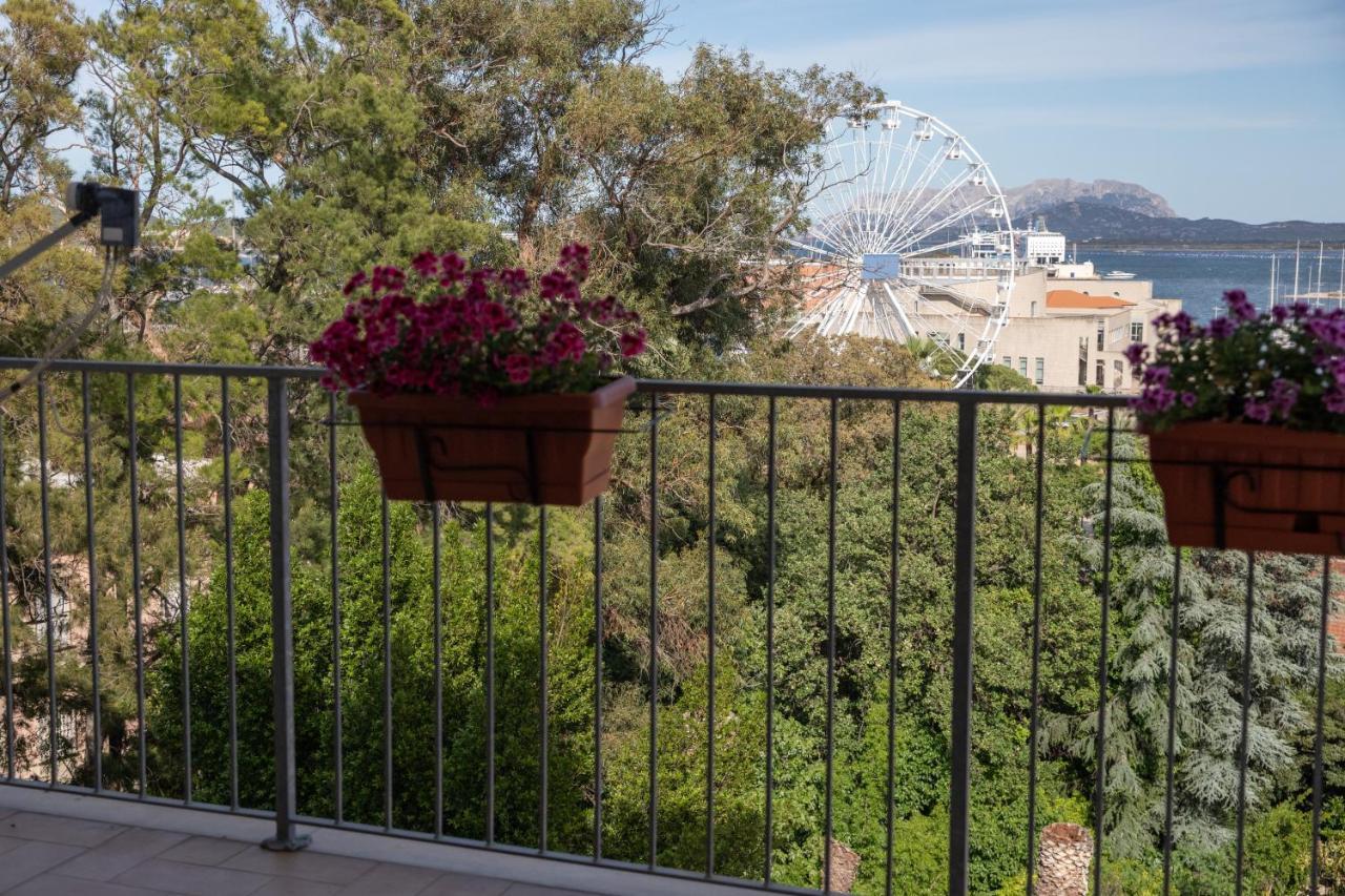 Antares Rooms And Suites Olbia Buitenkant foto