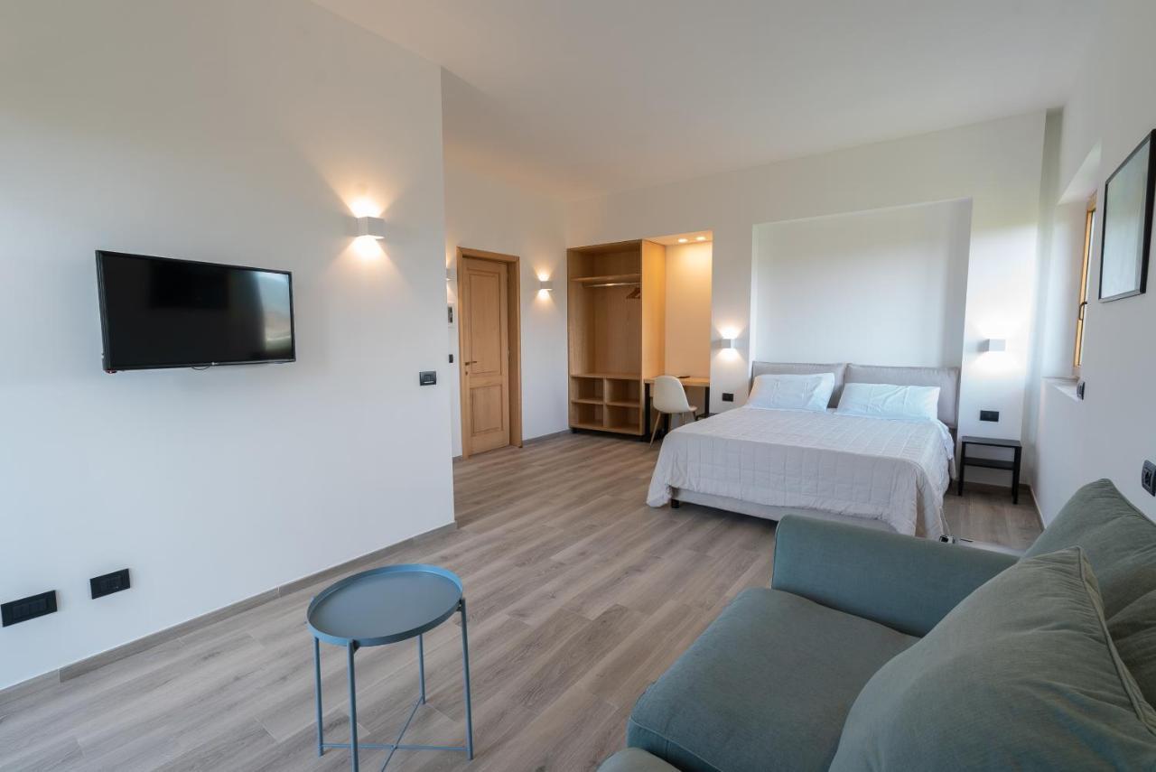 Antares Rooms And Suites Olbia Buitenkant foto