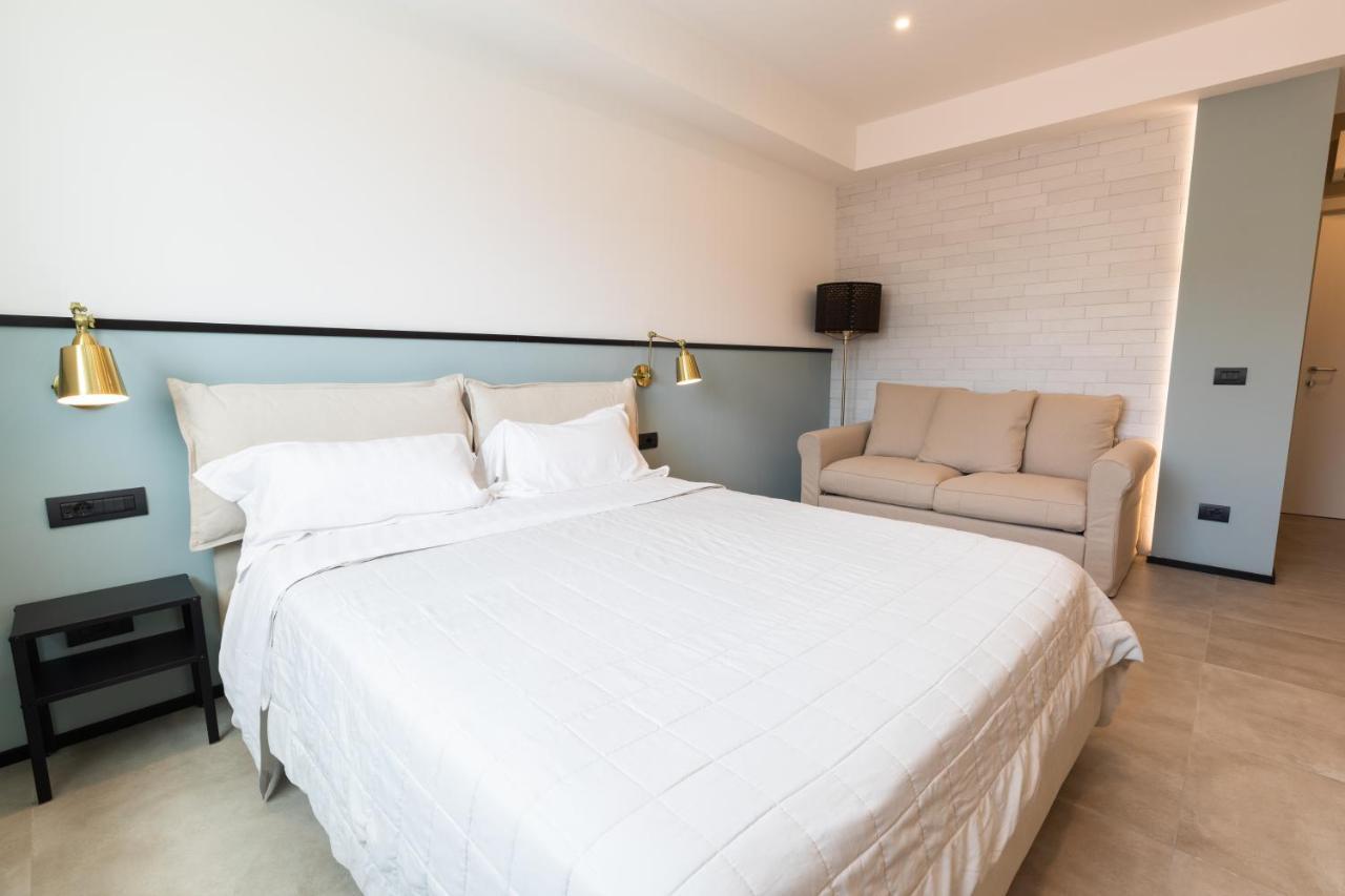 Antares Rooms And Suites Olbia Buitenkant foto
