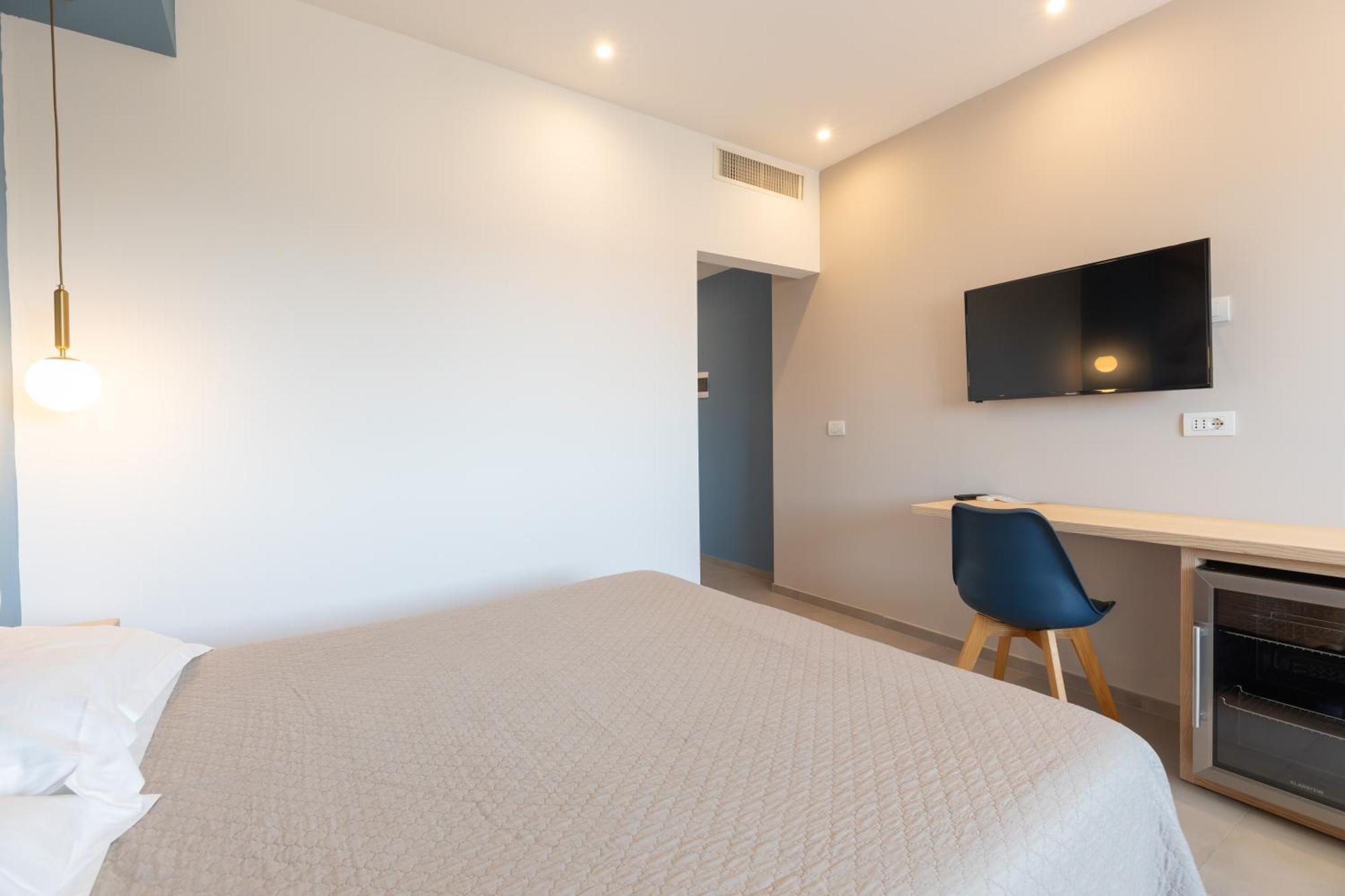 Antares Rooms And Suites Olbia Buitenkant foto