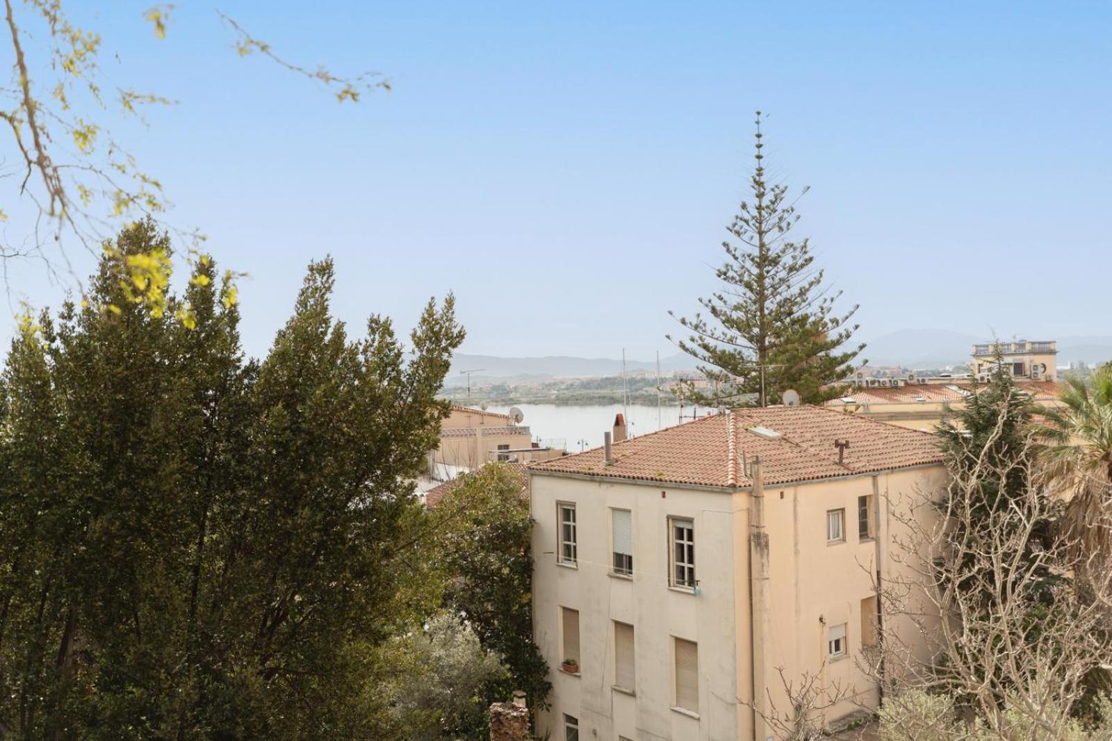 Antares Rooms And Suites Olbia Buitenkant foto