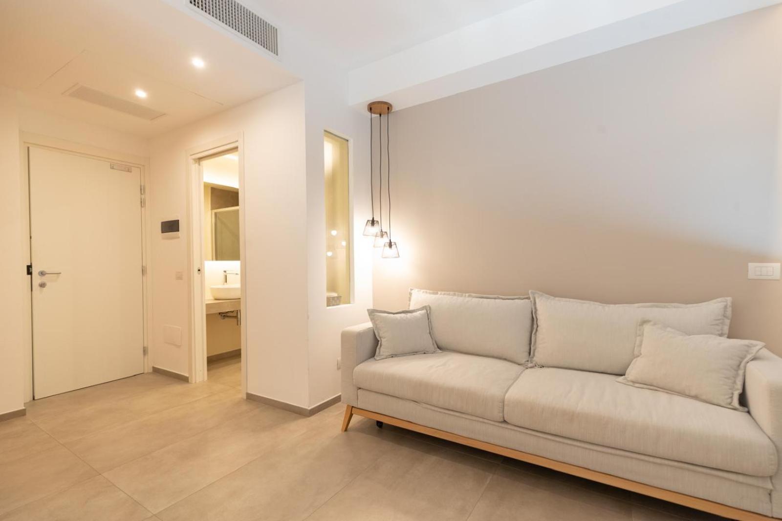 Antares Rooms And Suites Olbia Buitenkant foto