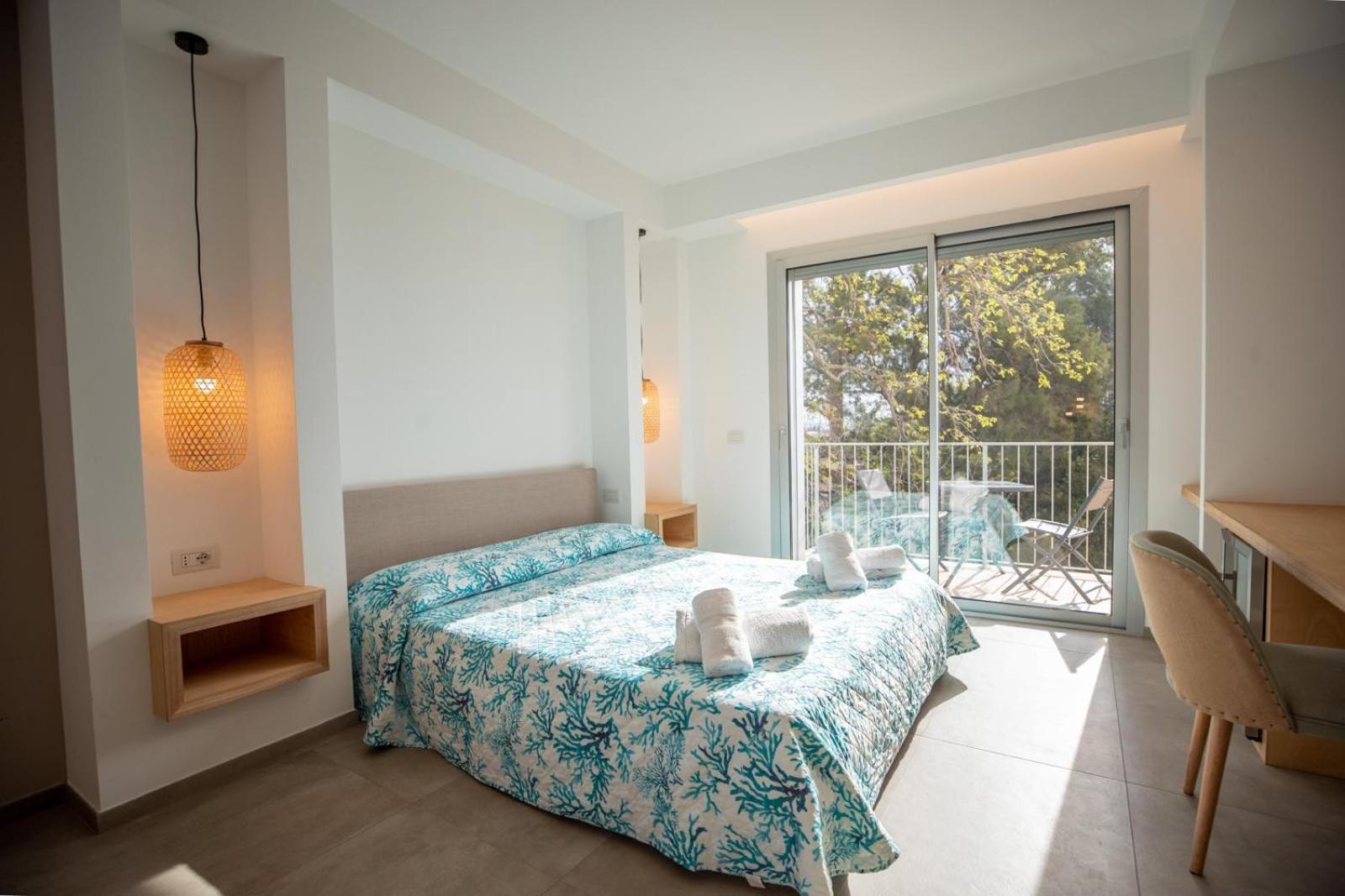 Antares Rooms And Suites Olbia Buitenkant foto