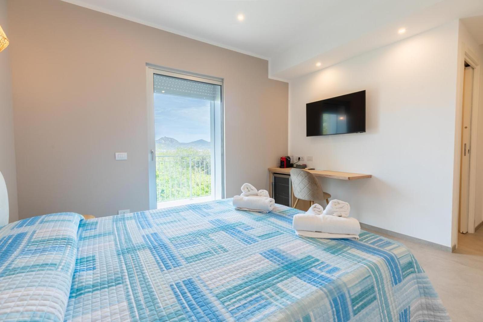 Antares Rooms And Suites Olbia Buitenkant foto