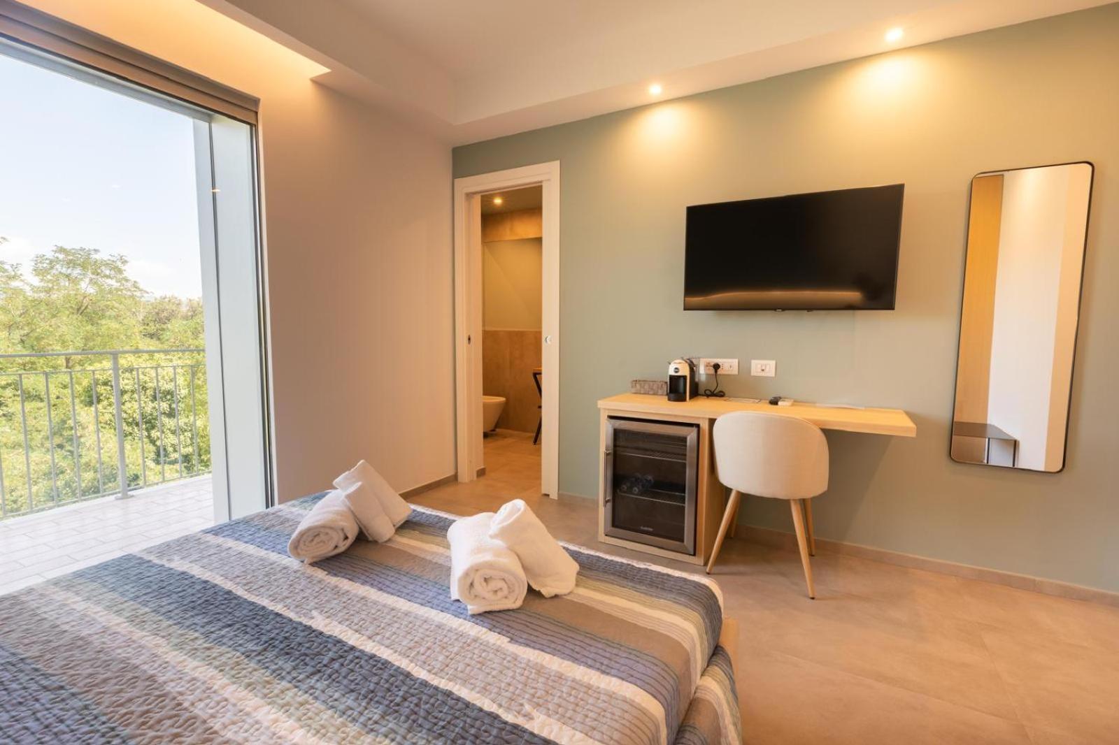 Antares Rooms And Suites Olbia Buitenkant foto